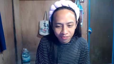 your_ghurlkalea16 online show from March 13, 12:56 pm