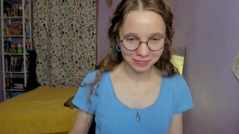 Snapshot of your_leslie chatting on September 14, 12:10 am Leslie online show from September 14, 12:10 am