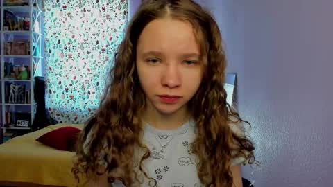 Snapshot of your_leslie chatting on September 26, 12:20 pm Leslie online show from September 26, 12:20 pm