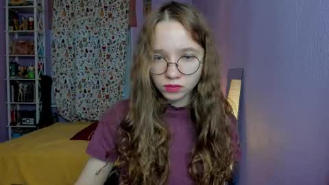 Snapshot of your_leslie chatting on November 6, 1:45 pm Leslie online show from November 6, 1:45 pm