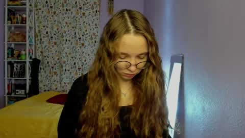 Snapshot of your_leslie chatting on November 9, 9:57 pm Leslie online show from November 9, 9:57 pm