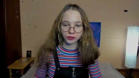 Leslie online show from March 25, 5:19 pm