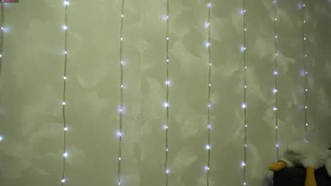 Snapshot of your_little_flexible_girl chatting on June 9, 8:42 pm Meri online show from June 9, 8:42 pm