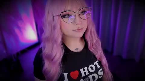 Snapshot of your_littlepervert_ chatting on June 27, 8:08 am Cami independent model online show from June 27, 8:08 am