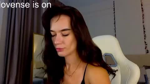Snapshot of your_misstress chatting on June 30, 2:23 am Jessica Loyd online show from June 30, 2:23 am