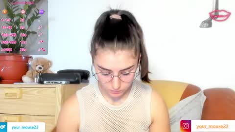 Snapshot of your_mouse23 chatting on February 7, 9:47 am Andrea Your sweet farmer girl online show from February 7, 9:47 am