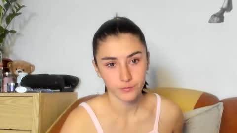 Snapshot of your_mouse23 chatting on February 20, 10:05 am Andrea Your sweet farmer girl online show from February 20, 10:05 am