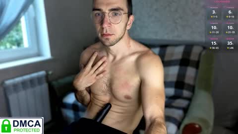 Snapshot of your_new_boyfriend17 chatting on October 17, 9:56 am Your new boyfriend17 online show from October 17, 9:56 am