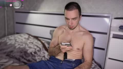 Snapshot of your_new_boyfriend17 chatting on May 1, 5:39 pm Your new boyfriend17 online show from May 1, 5:39 pm