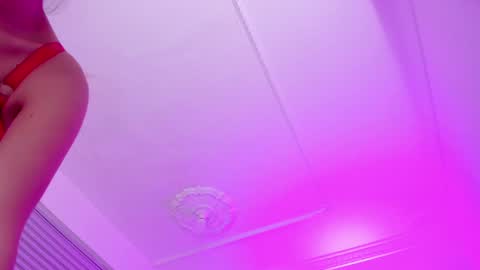 Snapshot of your_perverse_whore chatting on December 18, 12:21 am Salome online show from December 18, 12:21 am