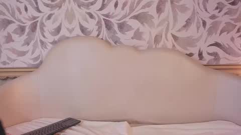 Snapshot of your_perverse_whore chatting on February 20, 12:08 am Salome online show from February 20, 12:08 am