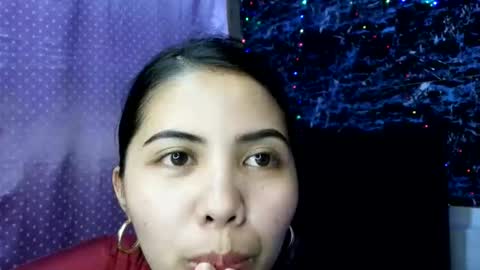 Snapshot of your_petite_miah07 chatting on March 2, 12:01 pm your_petite_miah07 online show from March 2, 12:01 pm