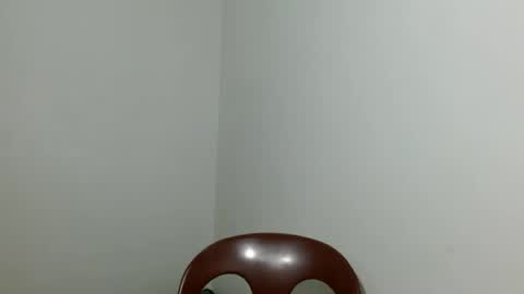 Snapshot of your_petitegirl09 chatting on July 3, 5:47 am Honey online show from July 3, 5:47 am