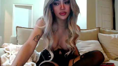 Lena online show from March 27, 9:10 am