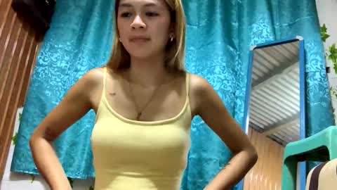 sexylady online show from March 3, 4:13 pm