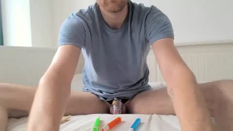 Snapshot of your_slave_boi chatting on August 1, 12:59 pm your_slave_boi online show from August 1, 12:59 pm