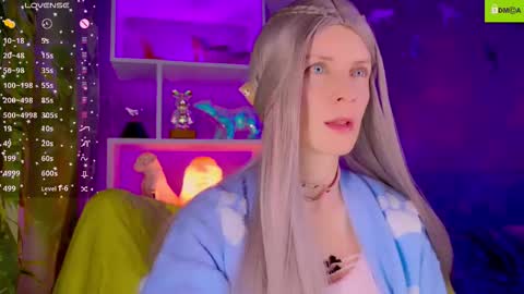 your_spring online show from December 17, 3:23 am