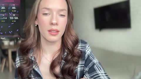 Snapshot of your_sweet_angel_ chatting on April 14, 11:27 am Mia online show from April 14, 11:27 am