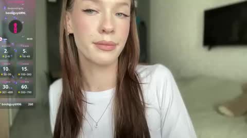Snapshot of your_sweet_angel_ chatting on May 19, 1:17 pm Mia online show from May 19, 1:17 pm