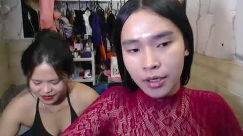 Snapshot of your_twinkletoes18 chatting on April 21, 10:21 am your_twinkletoes18 online show from April 21, 10:21 am