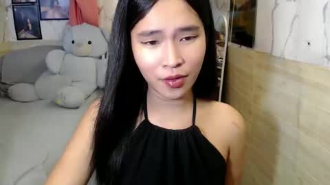 Snapshot of your_twinkletoes18 chatting on April 30, 4:57 pm your_twinkletoes18 online show from April 30, 4:57 pm