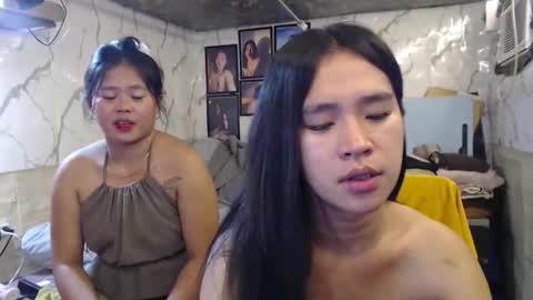 Snapshot of your_twinkletoes18 chatting on May 11, 4:48 pm your_twinkletoes18 online show from May 11, 4:48 pm