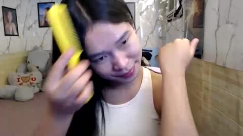 Snapshot of your_twinkletoes18 chatting on May 29, 5:38 am your_twinkletoes18 online show from May 29, 5:38 am