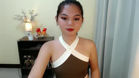 Snapshot of yourangelictransgirl chatting on February 1, 2:13 pm Hi its me Yna online show from February 1, 2:13 pm