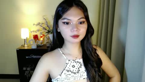 Snapshot of yourangelictransgirl chatting on February 11, 5:50 pm Hi its me Yna online show from February 11, 5:50 pm