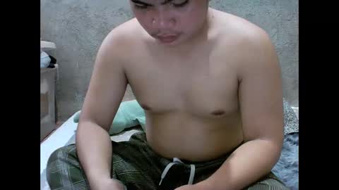 yourasian_lover29 online show from March 1, 3:52 am