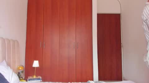 Snapshot of yourboynextdoor1 chatting on September 24, 6:22 pm YOURBOYNEXTDOOR online show from September 24, 6:22 pm