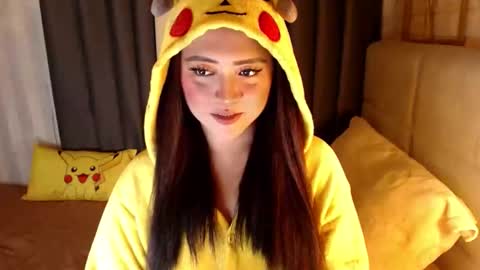 JEN  online show from March 26, 11:38 am