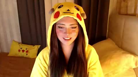 JEN  online show from April 1, 3:31 pm