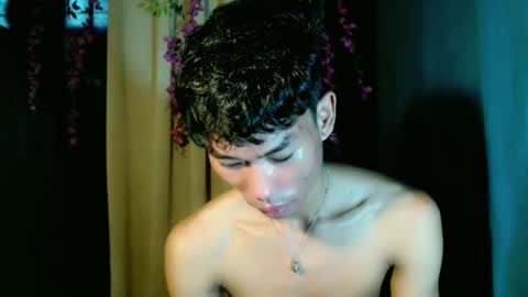 Snapshot of yourdreamboyx chatting on December 29, 6:03 am Rence online show from December 29, 6:03 am