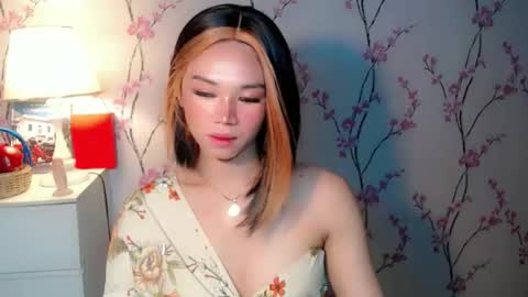 Snapshot of yourdreamgirljane chatting on October 9, 5:22 pm JANE online show from October 9, 5:22 pm