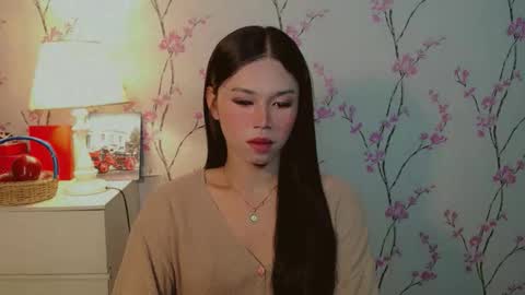 Snapshot of yourdreamgirljane chatting on October 16, 9:43 am JANE online show from October 16, 9:43 am