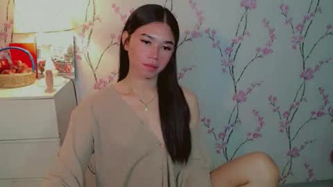 Snapshot of yourdreamgirljane chatting on October 28, 2:04 am JANE online show from October 28, 2:04 am