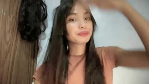 Snapshot of yourehot_sedny chatting on June 15, 1:24 pm yourehot_sedny online show from June 15, 1:24 pm