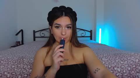 Emily  online show from October 21, 7:20 am