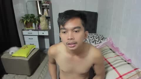 Snapshot of yourfantasyboyjr chatting on March 1, 5:09 am i am your dream boy  JR  online show from March 1, 5:09 am