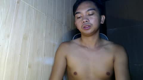 Snapshot of yourfantasyboyjr chatting on October 17, 4:53 pm i am your dream boy  JR  online show from October 17, 4:53 pm