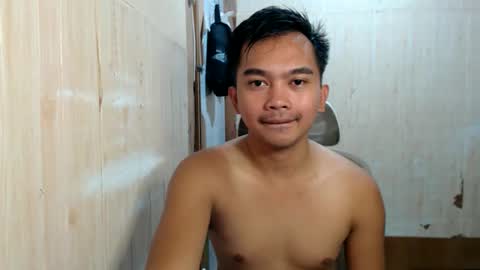 Snapshot of yourfantasyboyjr chatting on June 9, 12:28 pm i am your dream boy JR online show from June 9, 12:28 pm