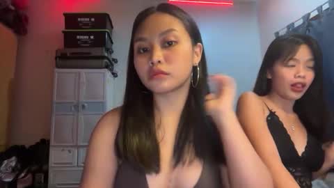 yourfantasyyy_ online show from April 13, 10:21 am