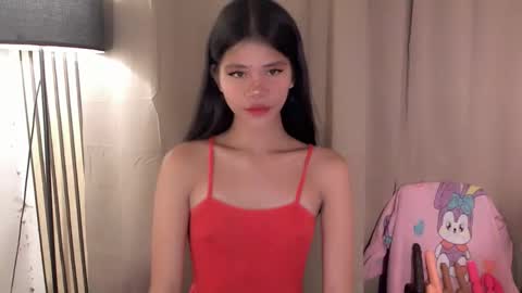 Snapshot of yourfavoratevivian chatting on June 8, 8:53 pm Vivian online show from June 8, 8:53 pm