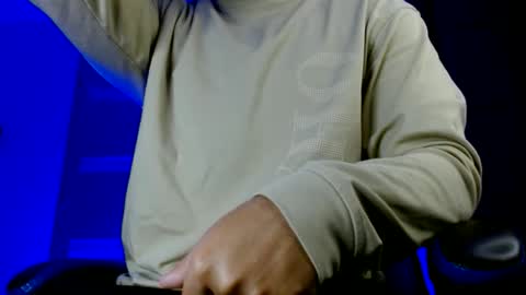 yourfavorite_bigclit online show from May 26, 10:11 am