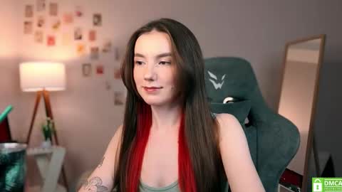 Chloe online show from October 9, 8:40 pm
