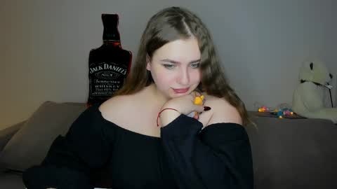 Snapshot of yourgem__ chatting on December 12, 2:44 pm yourgem__ online show from December 12, 2:44 pm