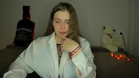 Snapshot of yourgem__ chatting on February 24, 8:14 pm yourgem__ online show from February 24, 8:14 pm