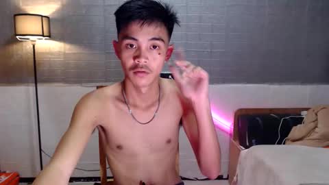 Snapshot of yourguy_josh23 chatting on March 18, 6:05 am Josh online show from March 18, 6:05 am