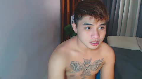 Snapshot of yourhandsome_hunk chatting on January 5, 5:30 pm Paul online show from January 5, 5:30 pm